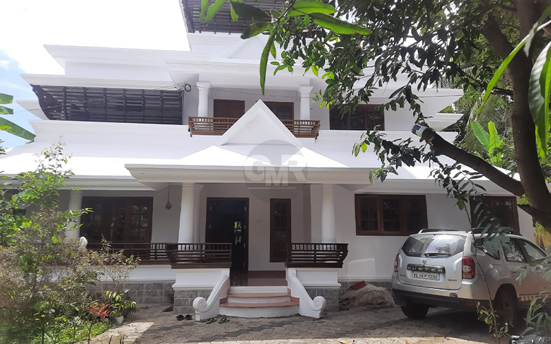 Luxury Villa on 20 Cents for Sale